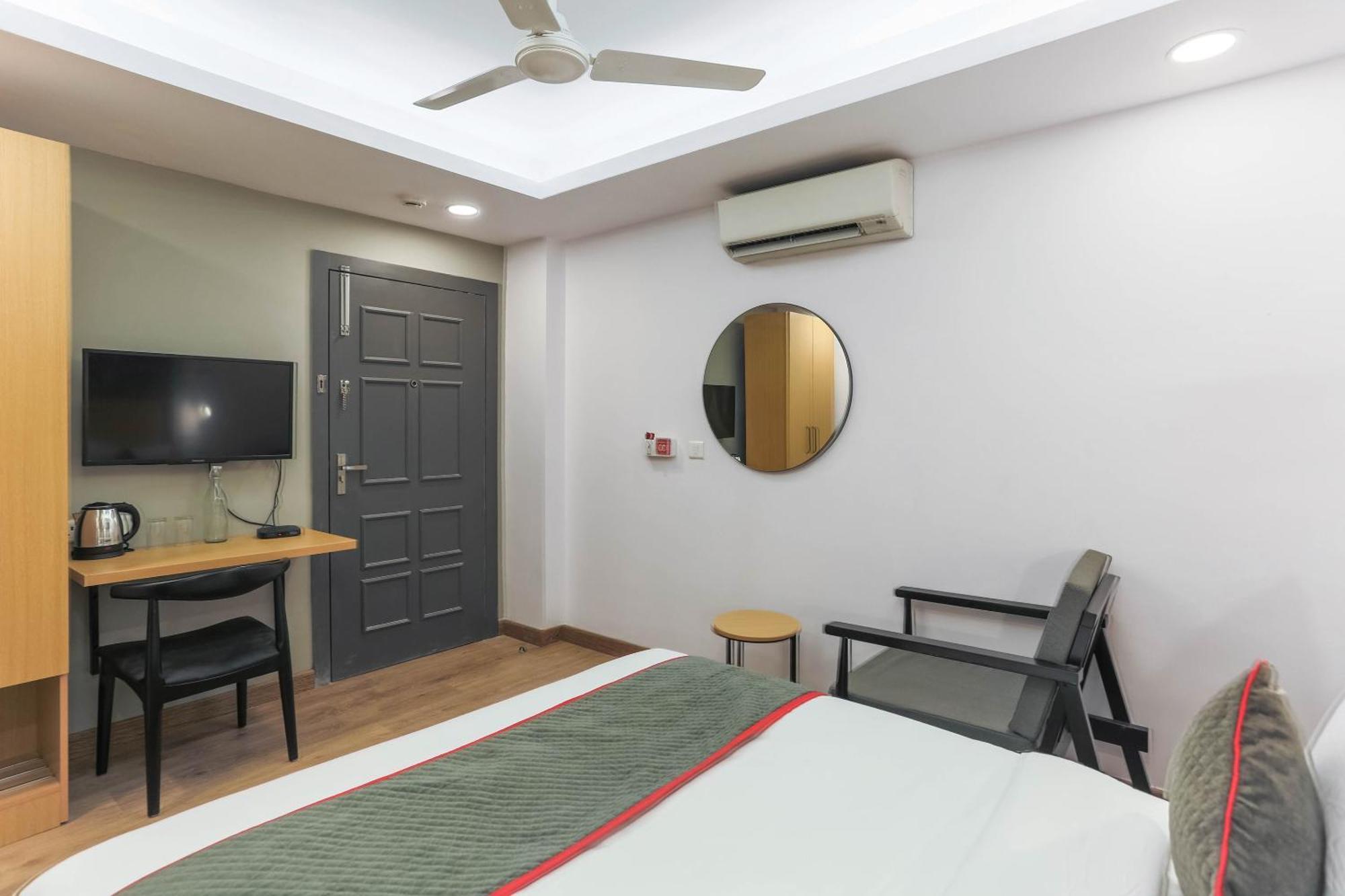 Super Townhouse Habitat New Town & Party Spaces Hotel Kolkata