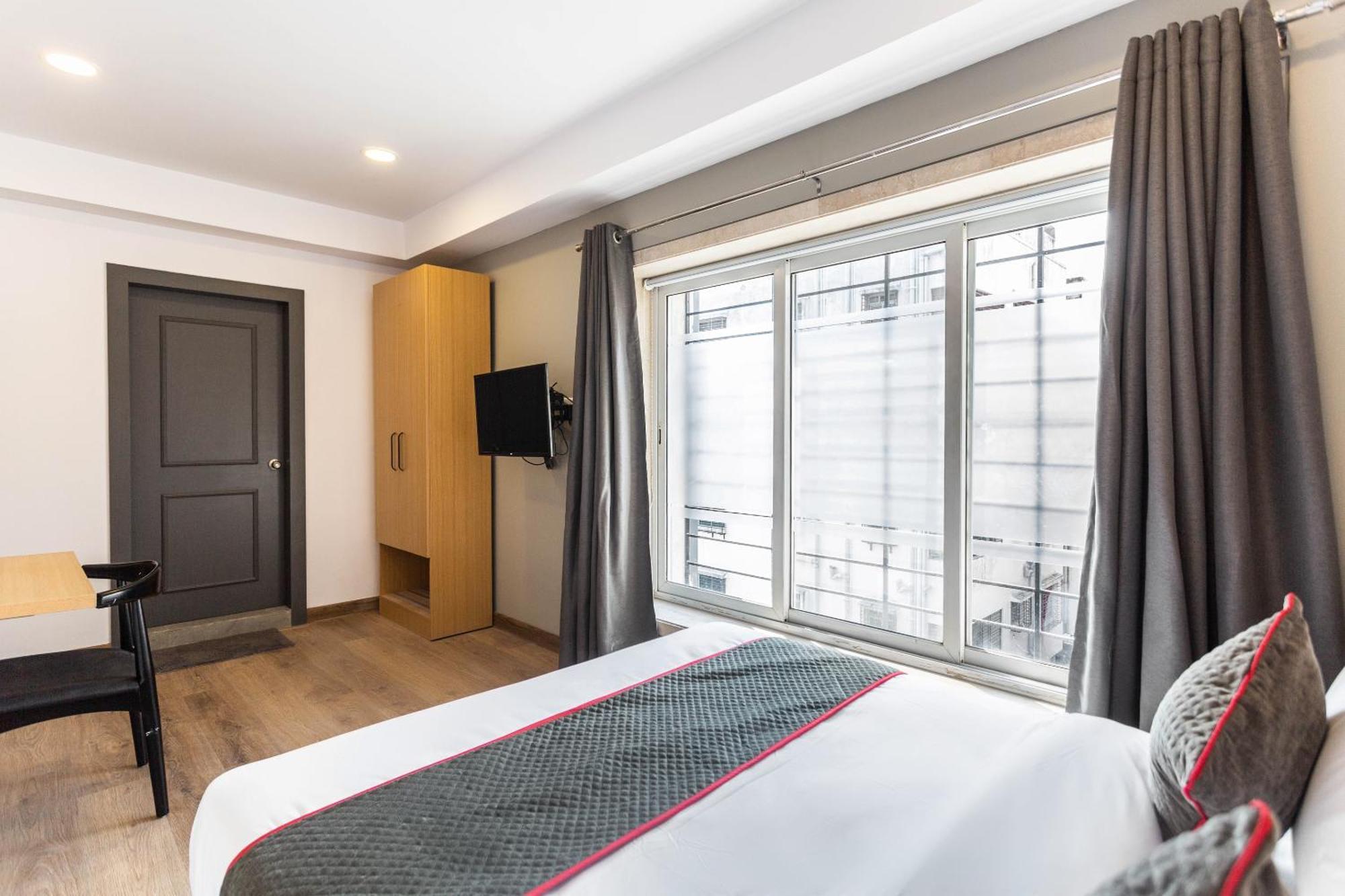 Super Townhouse Habitat New Town & Party Spaces Hotel